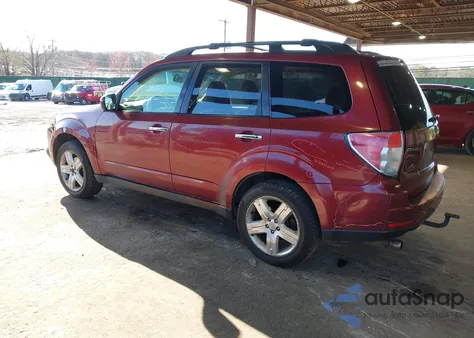 2010 Subaru Forester 2.5X Premium z USA, uszkodzony, nr VIN JF2SH6CC2AH720057